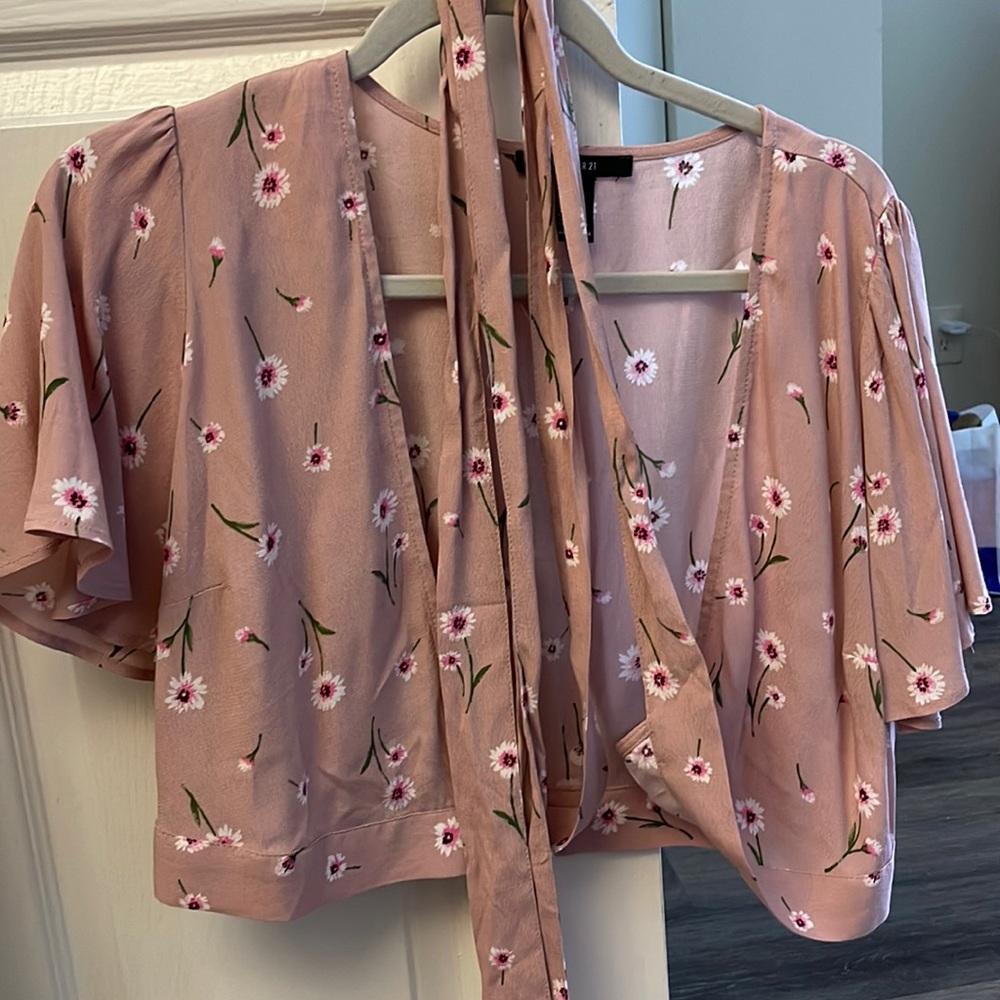FOREVER21 pink blouse